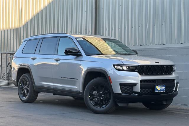 2025 Jeep Grand Cherokee GRAND CHEROKEE L ALTITUDE 4X2