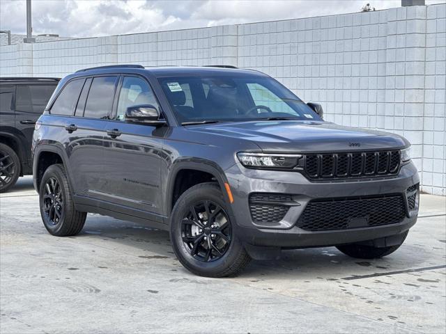2025 Jeep Grand Cherokee GRAND CHEROKEE ALTITUDE 4X4