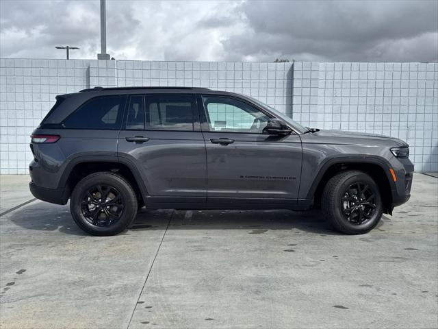 2025 Jeep Grand Cherokee GRAND CHEROKEE ALTITUDE 4X4