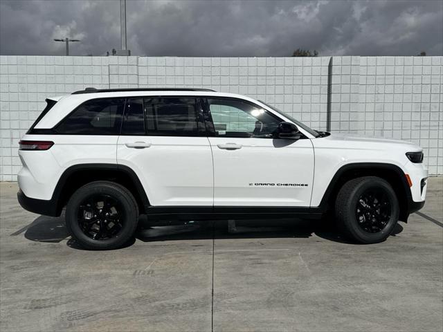 2025 Jeep Grand Cherokee GRAND CHEROKEE ALTITUDE 4X4