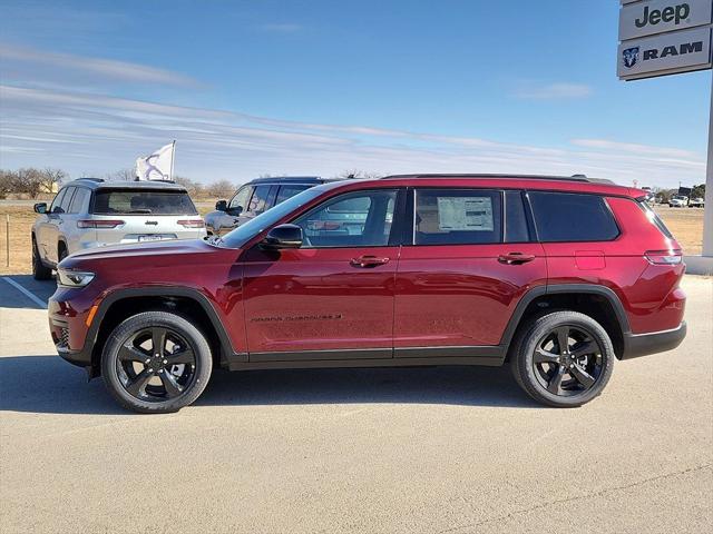 2025 Jeep Grand Cherokee GRAND CHEROKEE L ALTITUDE 4X4