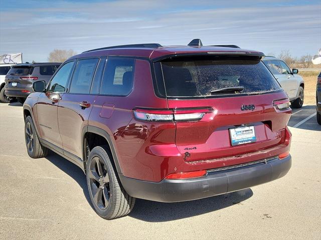 2025 Jeep Grand Cherokee GRAND CHEROKEE L ALTITUDE 4X4
