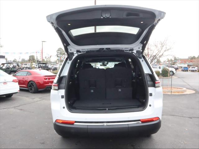 2025 Jeep Grand Cherokee L Laredo X 4x4