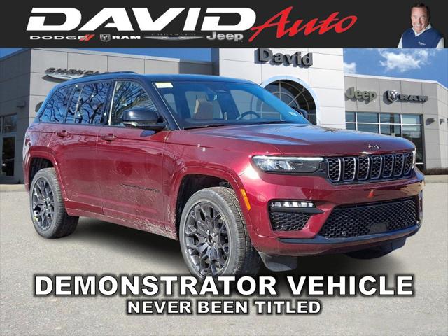 2025 Jeep Grand Cherokee GRAND CHEROKEE SUMMIT 4X4