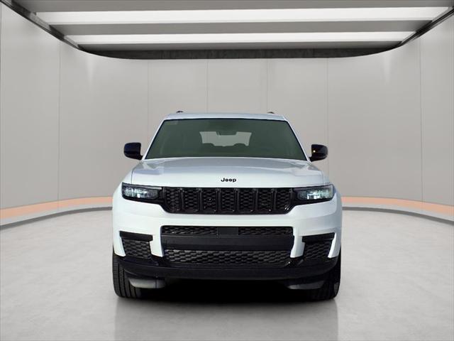 2025 Jeep Grand Cherokee GRAND CHEROKEE L ALTITUDE X 4X2