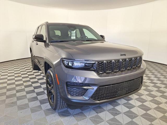 2025 Jeep Grand Cherokee GRAND CHEROKEE ALTITUDE 4X4