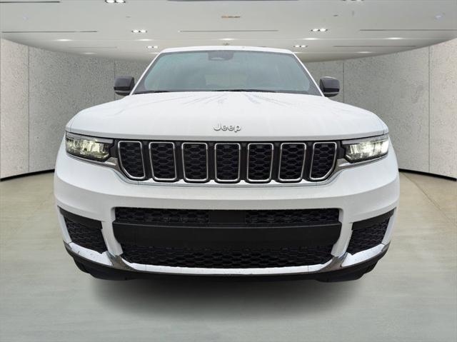 2025 Jeep Grand Cherokee GRAND CHEROKEE L LAREDO 4X4