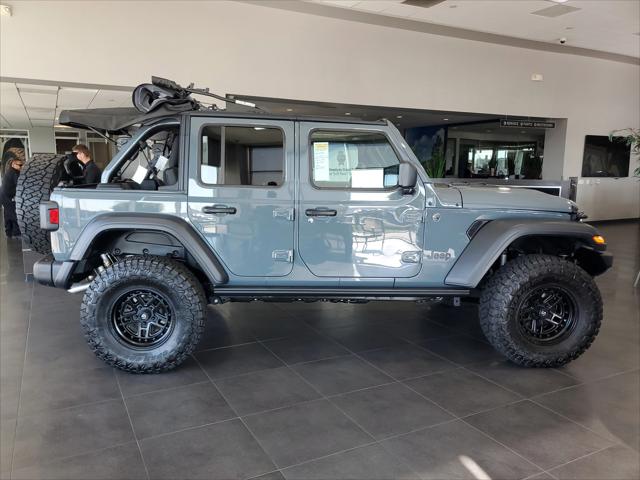 2025 Jeep Wrangler 4-Door Summit 4x4
