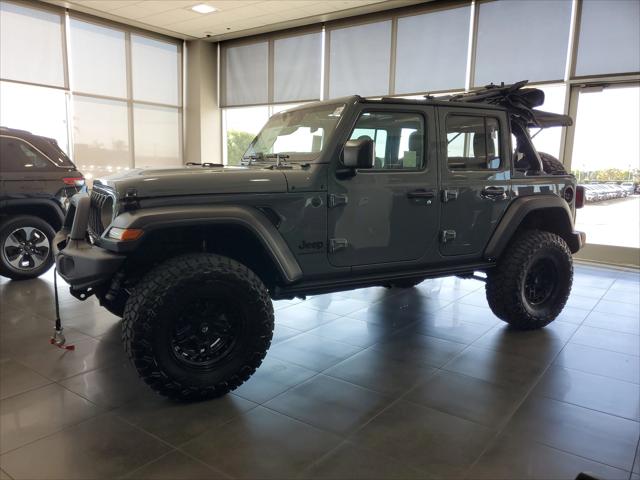 2025 Jeep Wrangler 4-Door Summit 4x4
