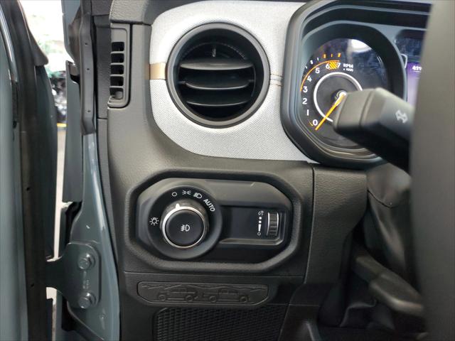2025 Jeep Wrangler 4-Door Summit 4x4