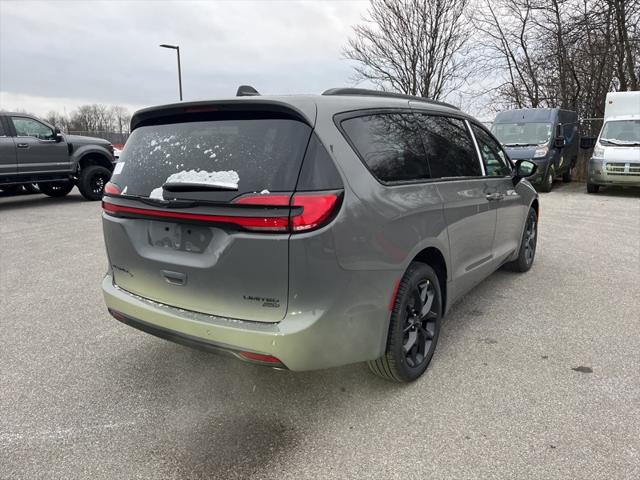 2025 Chrysler Pacifica PACIFICA LIMITED AWD