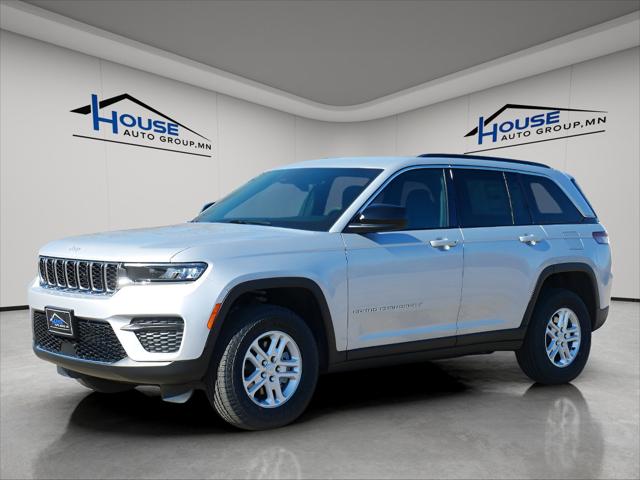 2025 Jeep Grand Cherokee GRAND CHEROKEE LAREDO 4X4 2025 Jeep Grand Cherokee GRAND CHEROKEE LAREDO 4X4