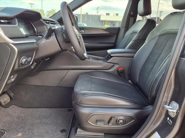 2025 Jeep Grand Cherokee GRAND CHEROKEE L ALTITUDE X 4X2