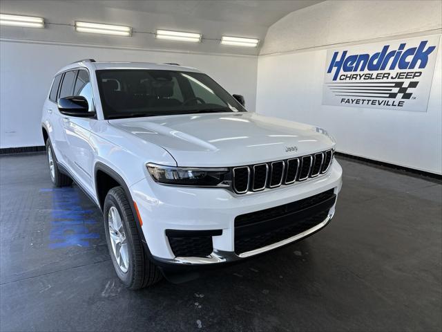 2025 Jeep Grand Cherokee GRAND CHEROKEE L LAREDO X 4X4