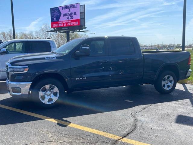 2025 RAM Ram 1500 RAM 1500 BIG HORN CREW CAB 4X4 64 BOX