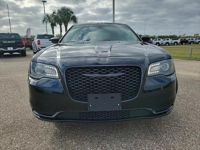 2023 Chrysler 300 Touring