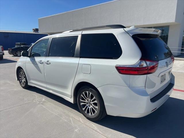 2019 Toyota Sienna 