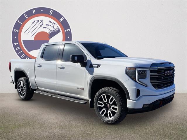 2023 GMC Sierra 1500 4WD Crew Cab Short Box AT4