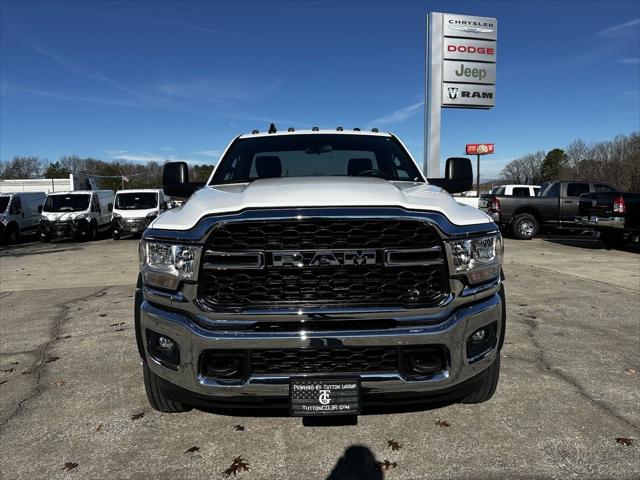 2024 RAM Ram 5500 Chassis Cab RAM 5500 TRADESMAN CHASSIS REGULAR CAB 4X4 60 CA