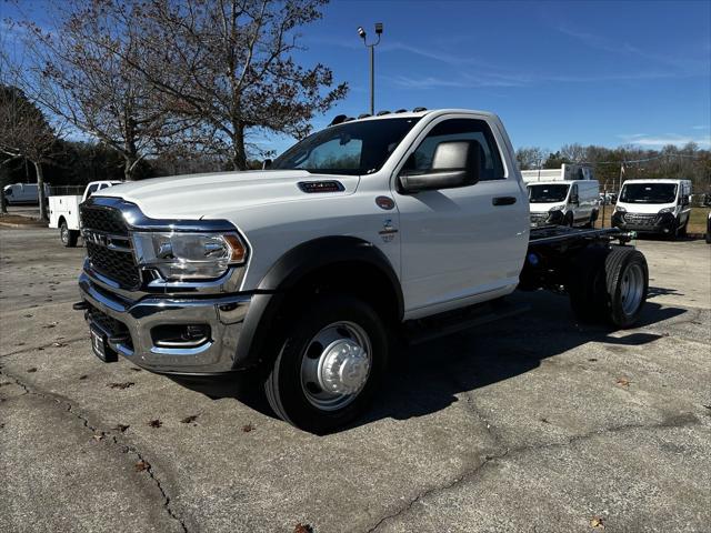 2024 RAM Ram 5500 Chassis Cab RAM 5500 TRADESMAN CHASSIS REGULAR CAB 4X4 60 CA