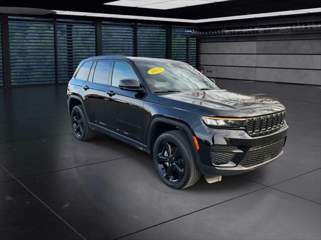 2023 Jeep Grand Cherokee Altitude 4x4