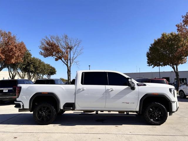 2024 GMC Sierra 2500HD 4WD Crew Cab Standard Bed AT4