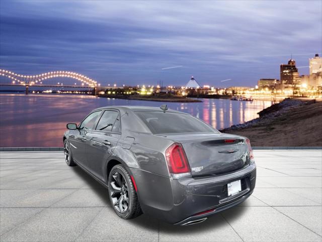 2022 Chrysler 300 S