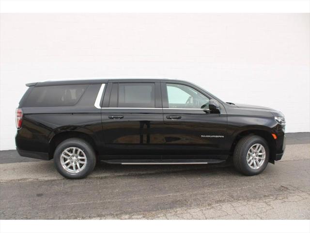 2023 Chevrolet Suburban 4WD LT