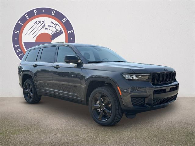 2025 Jeep Grand Cherokee GRAND CHEROKEE L ALTITUDE X 4X4