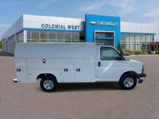 2024 Chevrolet Express Cutaway Work Van
