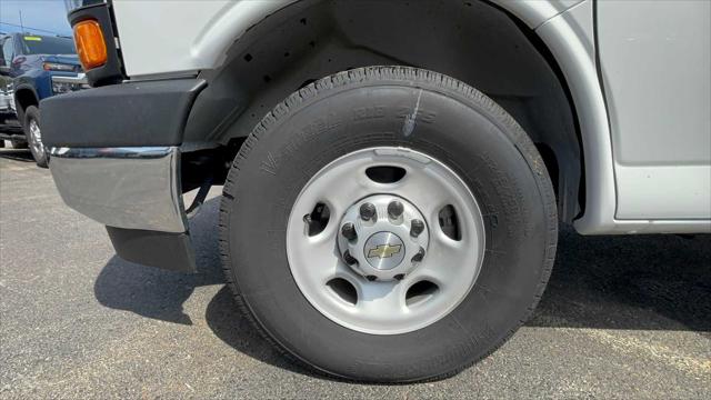 2024 Chevrolet Express Cutaway Work Van