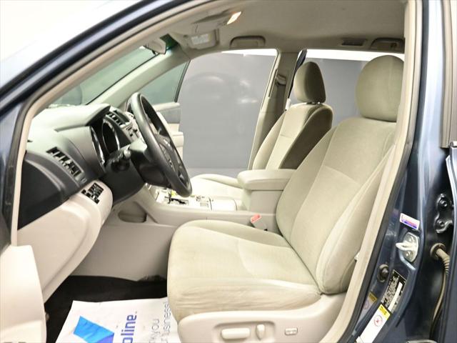 2013 Toyota Highlander Base Plus