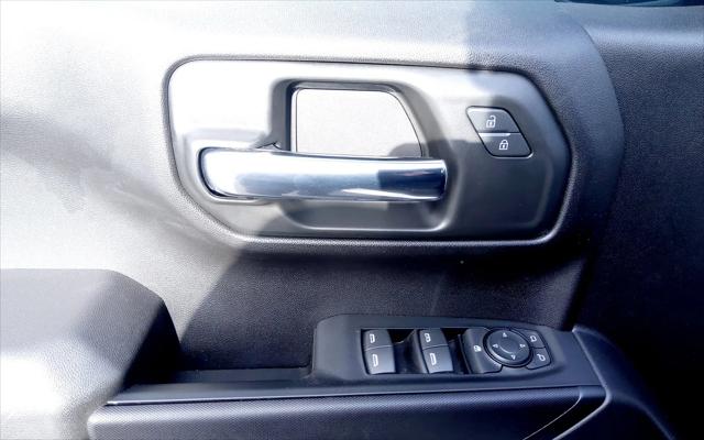 2024 GMC Sierra 1500 4WD Crew Cab Short Box Pro