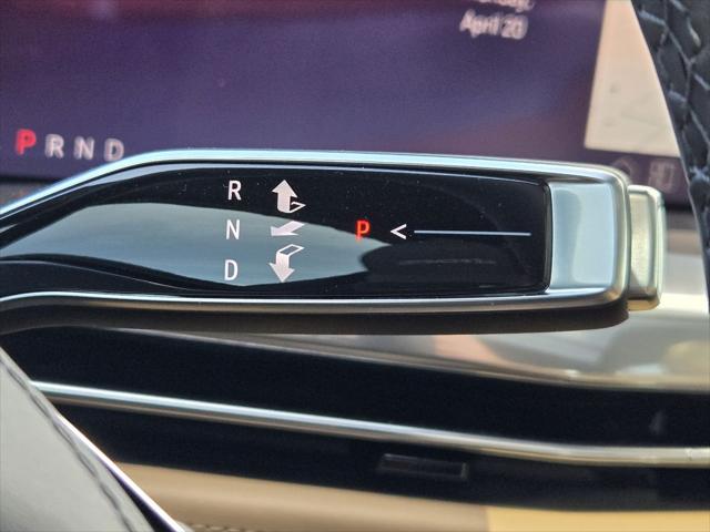 2025 Cadillac Escalade Luxury 2 AWD