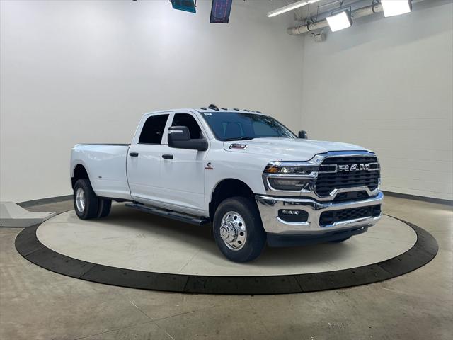 2025 RAM Ram 3500 RAM 3500 TRADESMAN CREW CAB 4X4 8 BOX