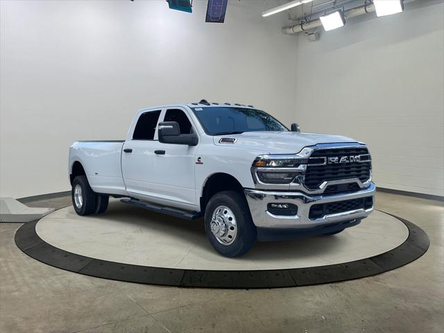 2025 RAM Ram 3500 RAM 3500 TRADESMAN CREW CAB 4X4 8 BOX