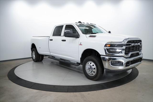 2025 RAM Ram 3500 RAM 3500 TRADESMAN CREW CAB 4X4 8 BOX