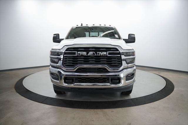 2025 RAM Ram 3500 RAM 3500 TRADESMAN CREW CAB 4X4 8 BOX