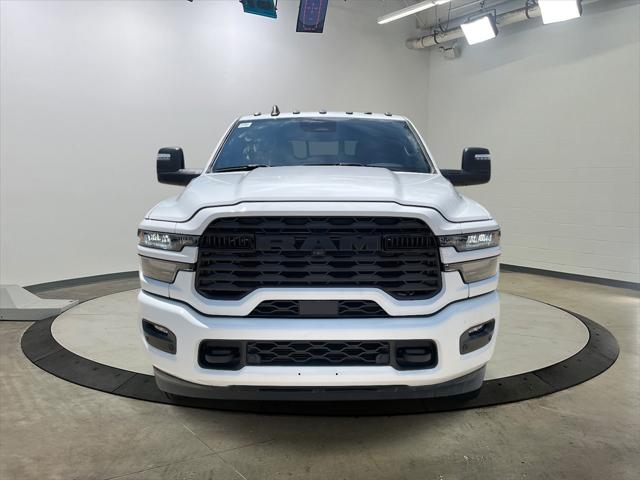 2025 RAM Ram 3500 RAM 3500 BIG HORN CREW CAB 4X4 8 BOX