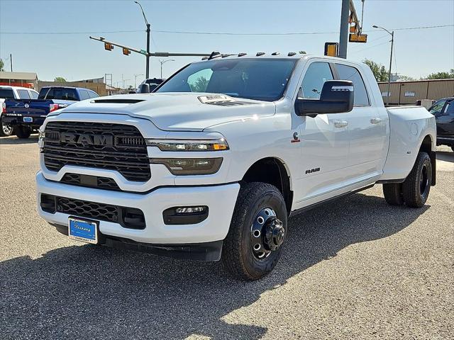 2025 RAM Ram 3500 RAM 3500 LARAMIE MEGA CAB 4X4 64 BOX