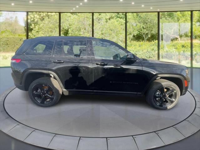 2025 Jeep Grand Cherokee GRAND CHEROKEE ALTITUDE 4X4