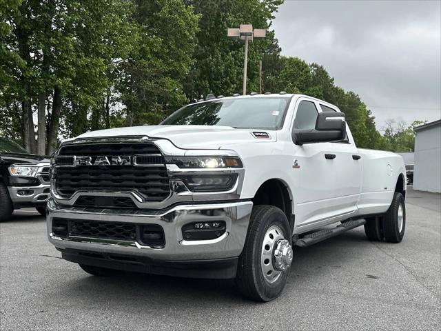 2025 RAM Ram 3500 RAM 3500 TRADESMAN CREW CAB 4X4 8 BOX