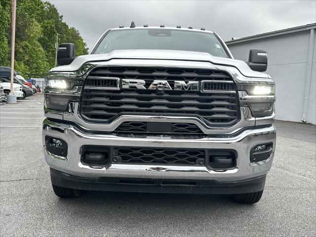2025 RAM Ram 3500 RAM 3500 TRADESMAN CREW CAB 4X4 8 BOX