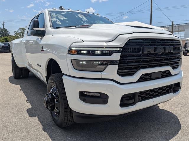 2025 RAM Ram 3500 RAM 3500 LARAMIE MEGA CAB 4X4 64 BOX