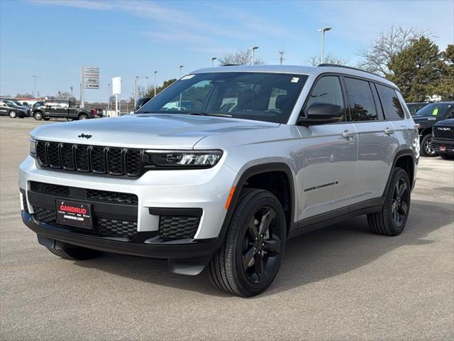 2025 Jeep Grand Cherokee GRAND CHEROKEE L ALTITUDE X 4X4