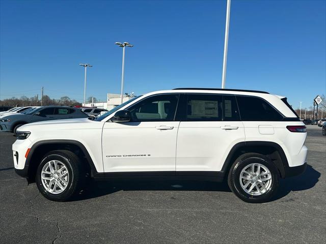 2025 Jeep Grand Cherokee GRAND CHEROKEE LAREDO X 4X4