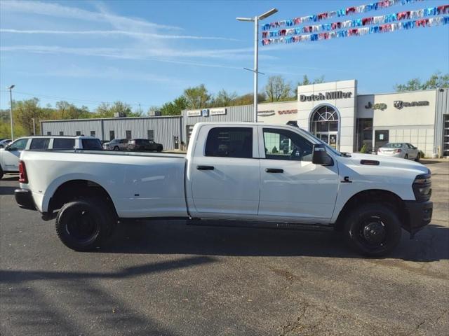 2025 RAM Ram 3500 RAM 3500 TRADESMAN CREW CAB 4X4 8 BOX