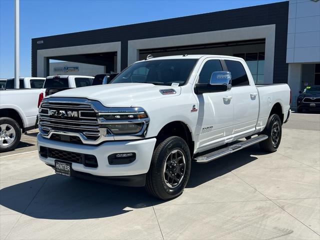 2025 RAM Ram 3500 RAM 3500 LARAMIE CREW CAB 4X4 64 BOX