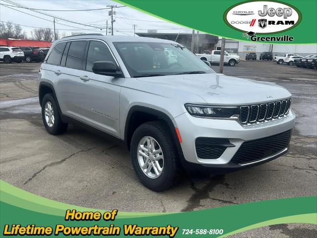 2025 Jeep Grand Cherokee GRAND CHEROKEE LAREDO 4X4