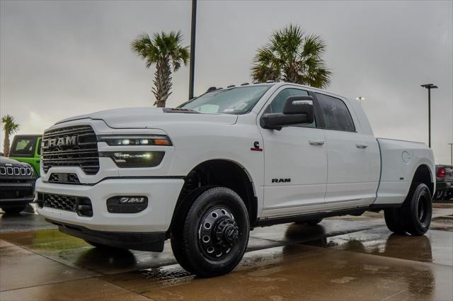 2025 RAM Ram 3500 RAM 3500 LARAMIE MEGA CAB 4X4 64 BOX